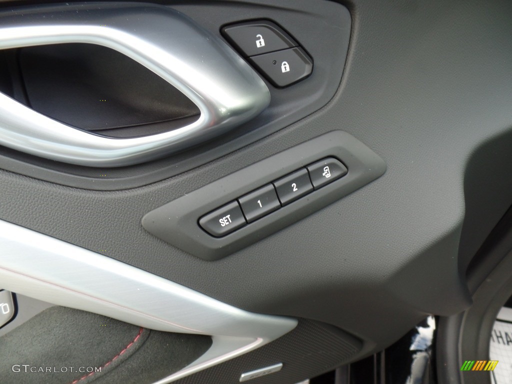 2018 Chevrolet Camaro ZL1 Coupe Controls Photo #124398079