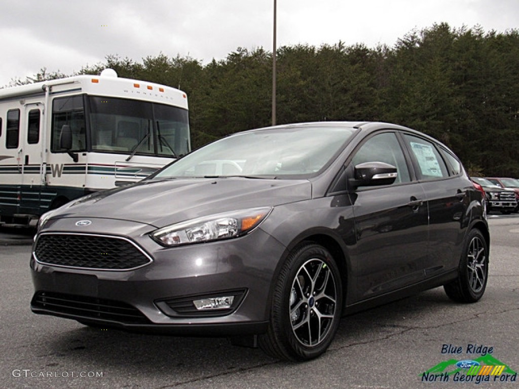 2018 Focus SEL Hatch - Magnetic / Charcoal Black photo #1