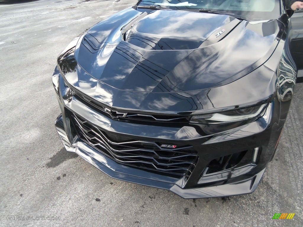 2018 Camaro ZL1 Coupe - Mosaic Black Metallic / Jet Black photo #53