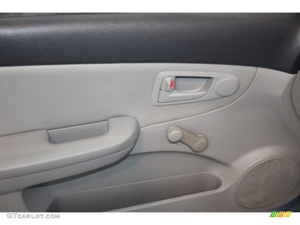 2009 Spectra LX Sedan - Clear White / Beige photo #8