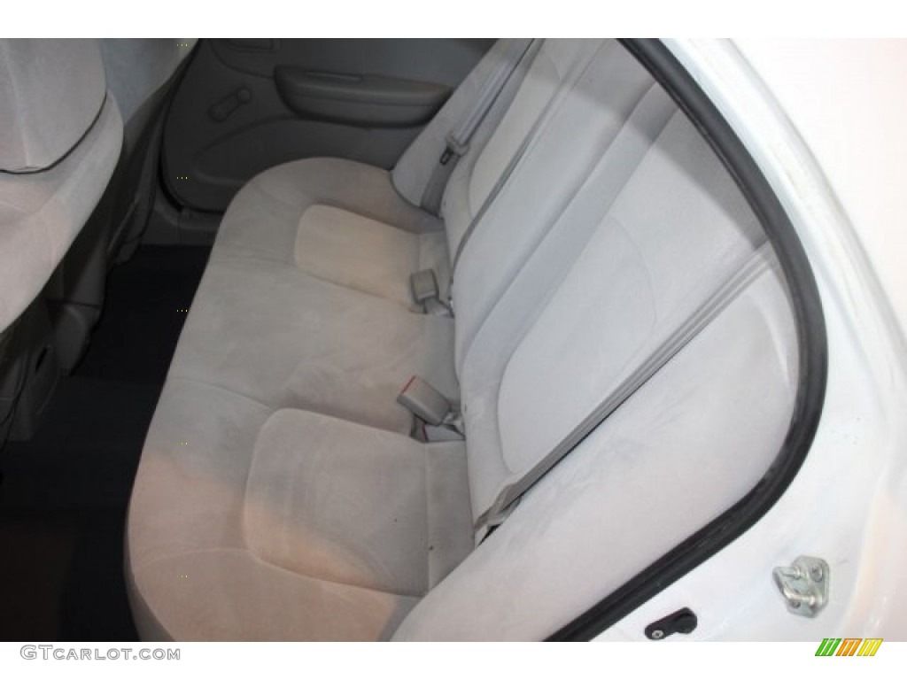 2009 Spectra LX Sedan - Clear White / Beige photo #15