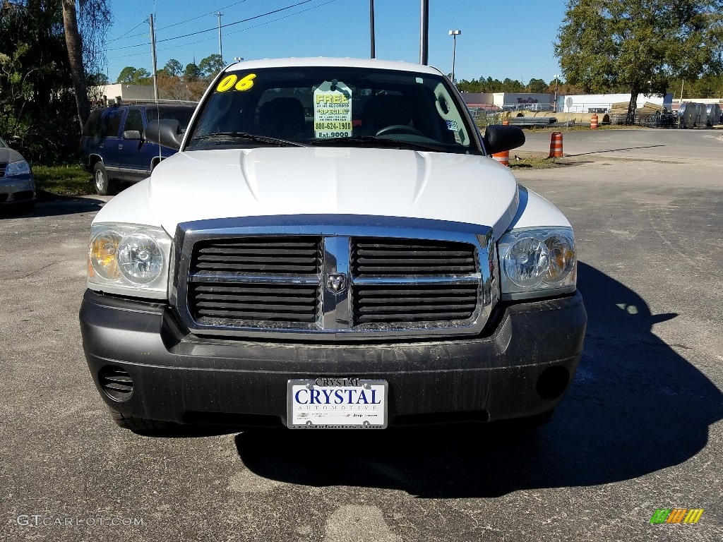 2006 Dakota ST Quad Cab - Bright White / Medium Slate Gray photo #8