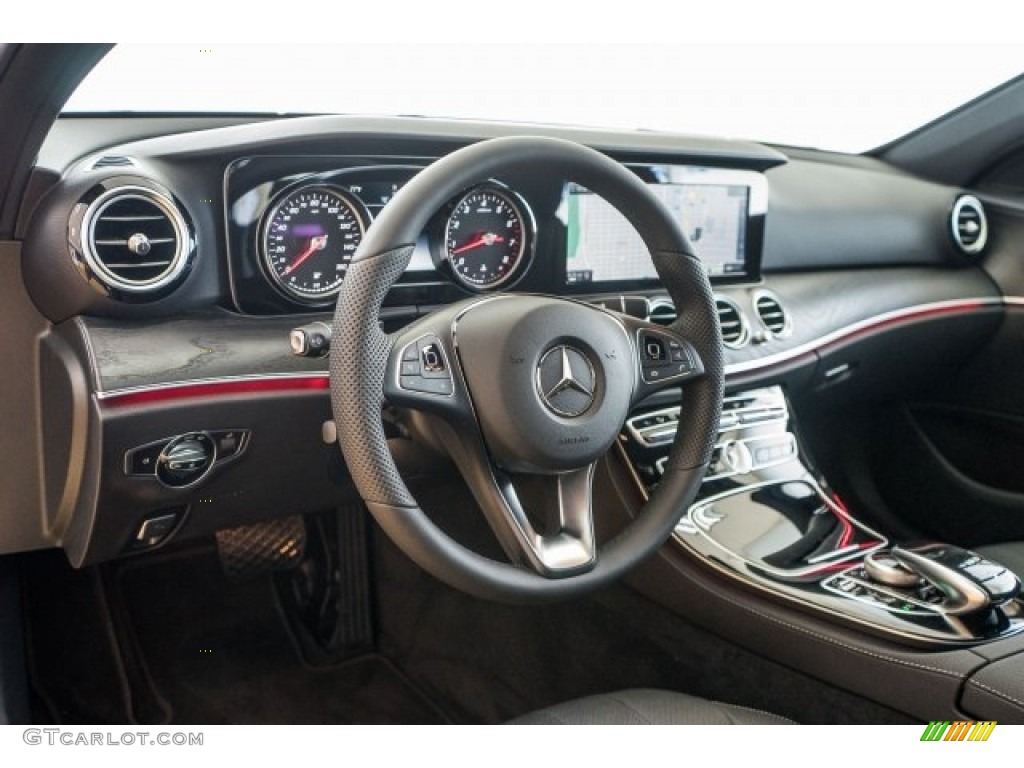 2018 Mercedes-Benz E 400 4Matic Sedan Black Steering Wheel Photo #124407137