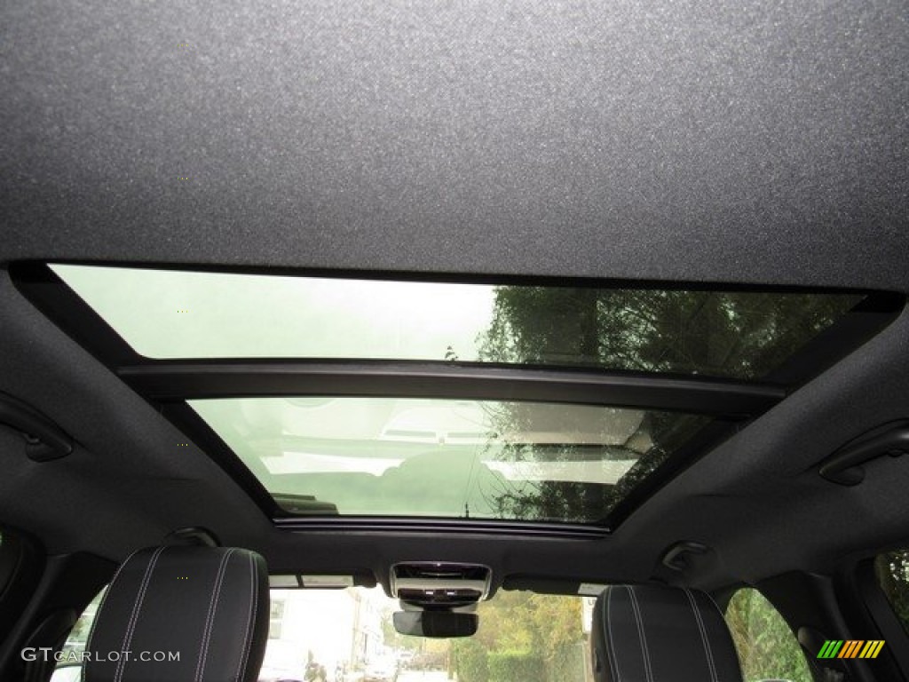 2018 Range Rover Velar R Dynamic SE - Fuji White / Ebony photo #17