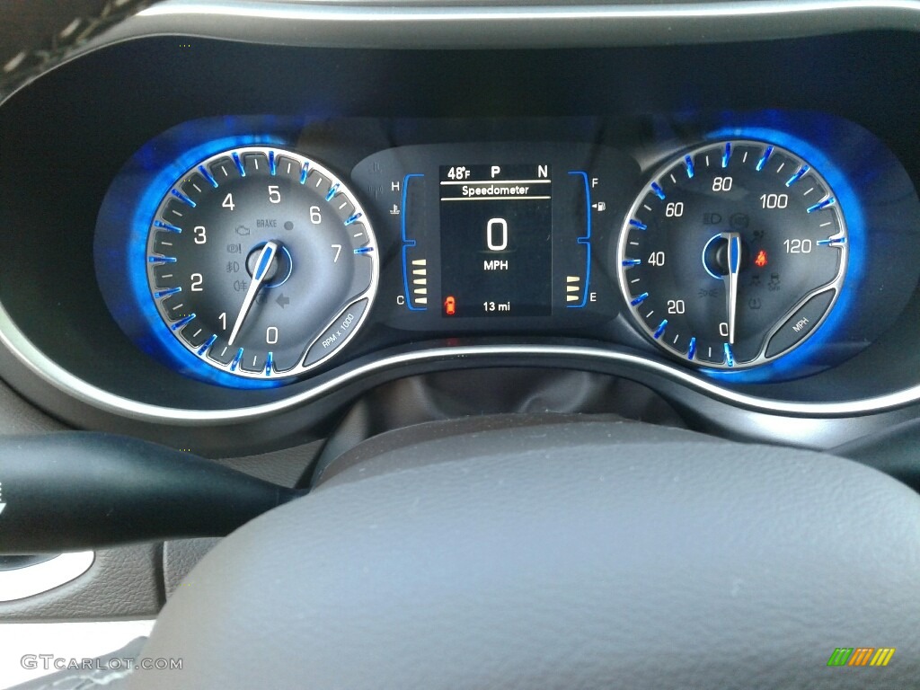 2018 Chrysler Pacifica Touring L Gauges Photo #124413629