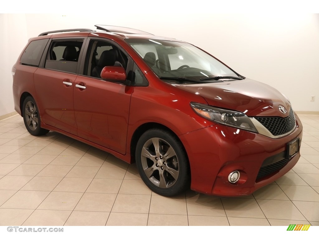 2015 Sienna SE - Salsa Red Pearl / Black photo #1