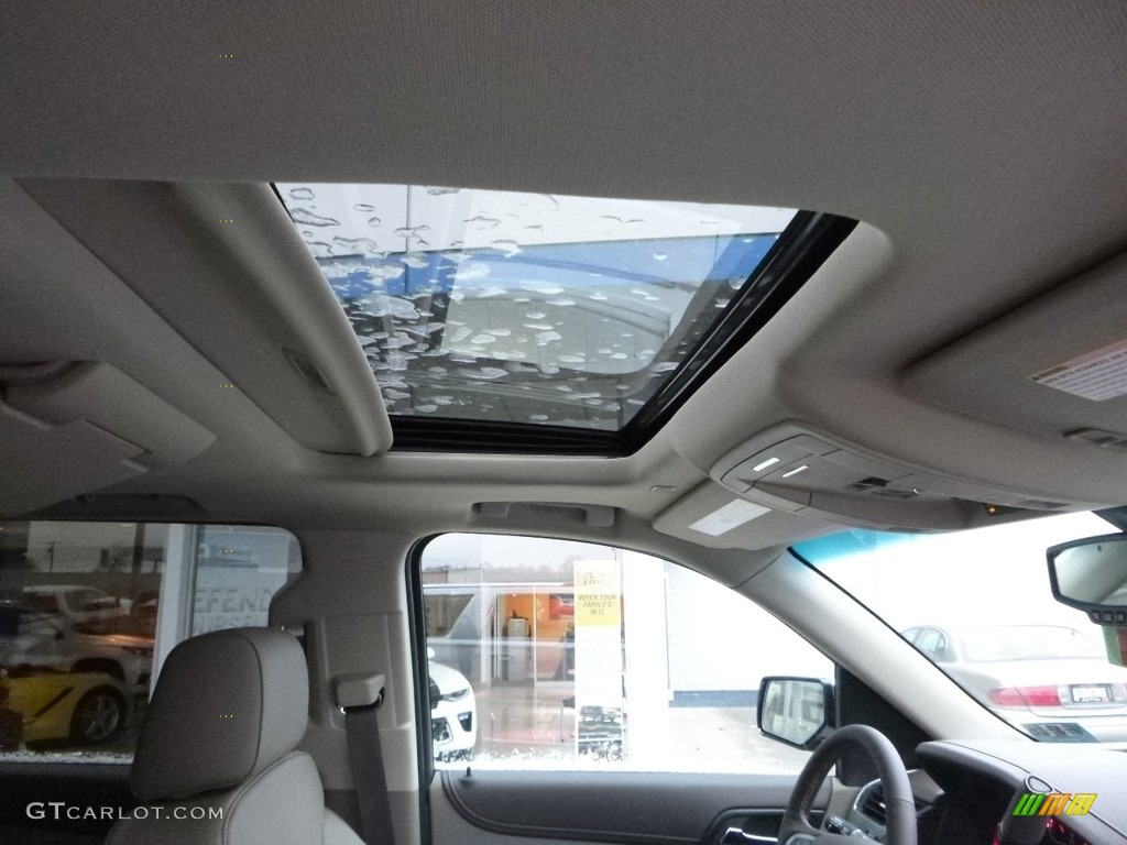 2018 Suburban Premier 4WD - Iridescent Pearl Tricoat / Jet Black photo #10