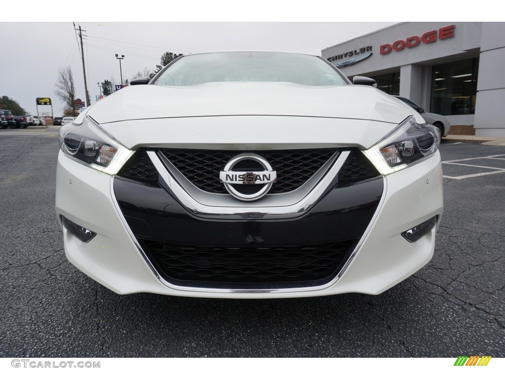 2017 Maxima SV - Pearl White / Cashmere photo #3