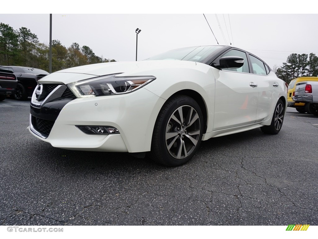 2017 Maxima SV - Pearl White / Cashmere photo #4