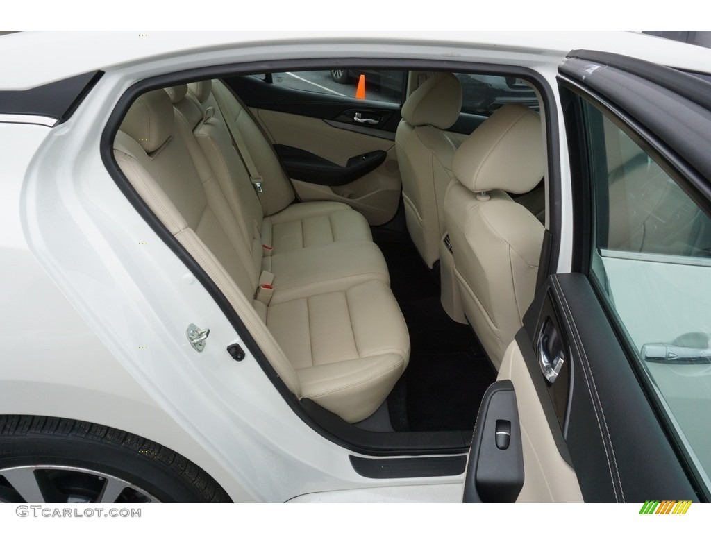 2017 Maxima SV - Pearl White / Cashmere photo #18