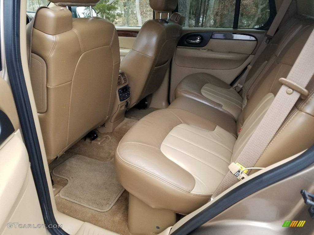2003 Envoy SLT 4x4 - Sandalwood Metallic / Light Oak photo #14