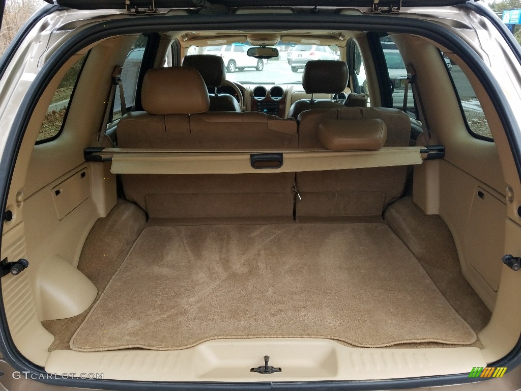 2003 Envoy SLT 4x4 - Sandalwood Metallic / Light Oak photo #24