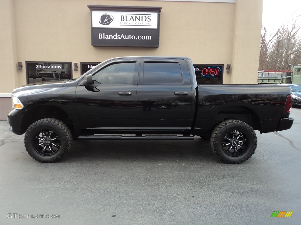 Black Dodge Ram 1500