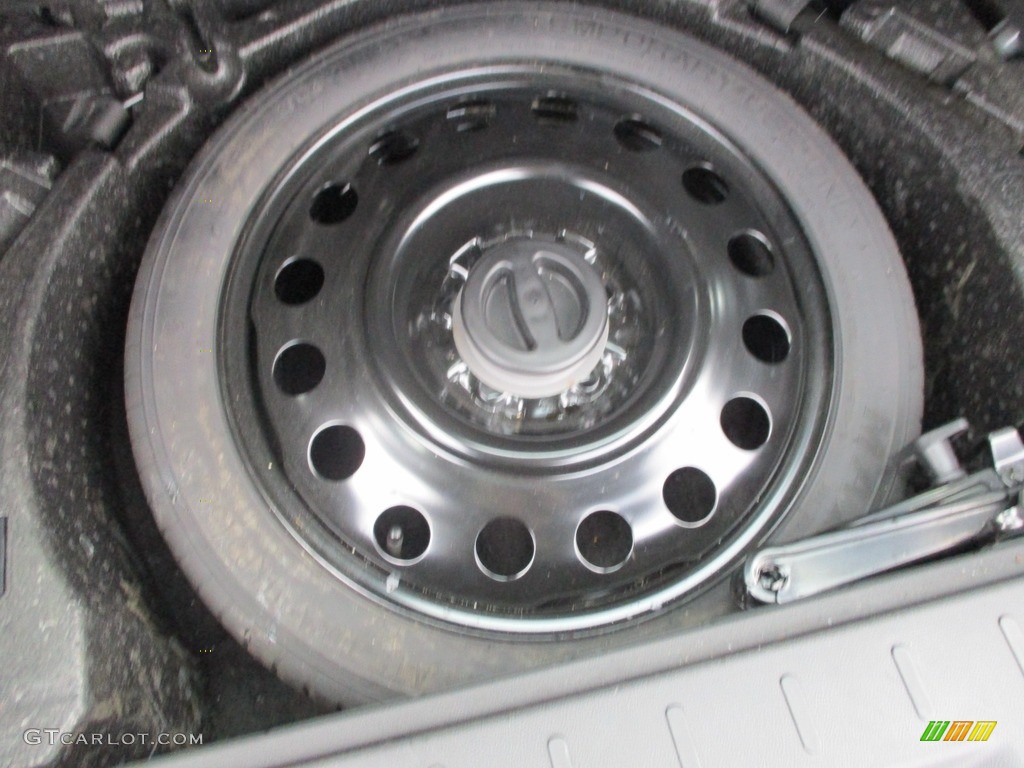 2010 Equinox LS - Cyber Gray Metallic / Jet Black/Light Titanium photo #14