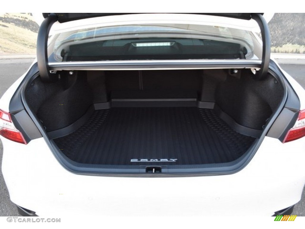 2018 Camry XLE V6 - Wind Chill Pearl / Ash photo #8