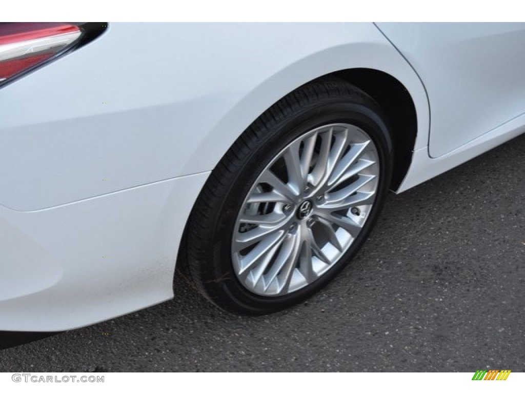 2018 Camry XLE V6 - Wind Chill Pearl / Ash photo #9