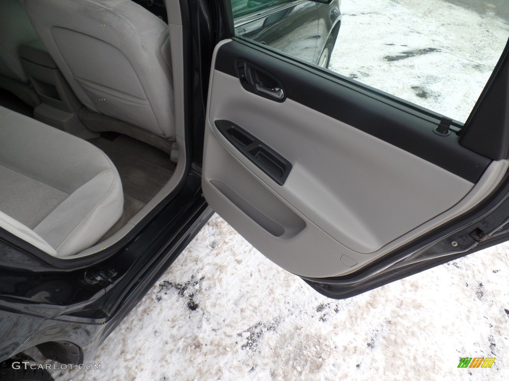 2013 Impala LS - Ashen Gray Metallic / Ebony photo #24