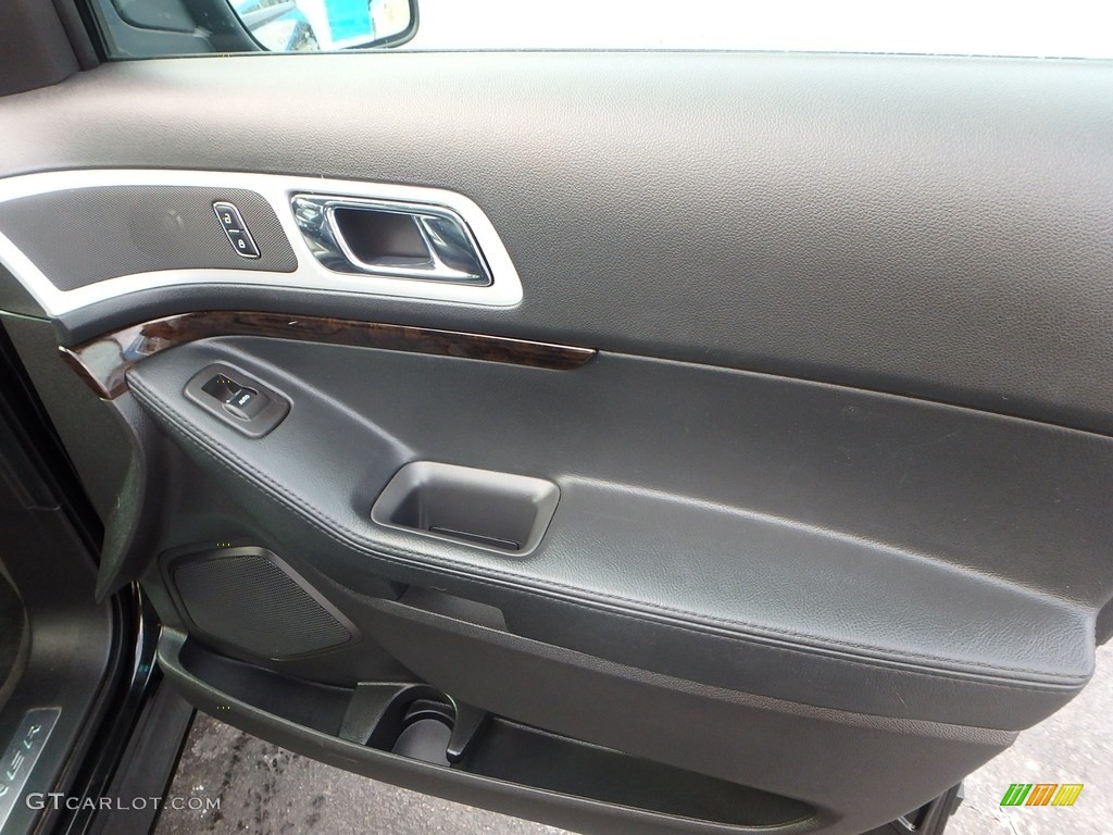2015 Explorer Limited 4WD - Tuxedo Black / Charcoal Black photo #18