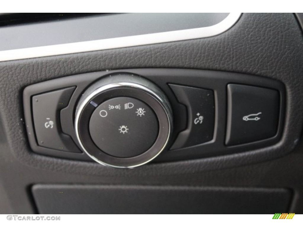 2018 Ford Edge SEL Controls Photo #124441535