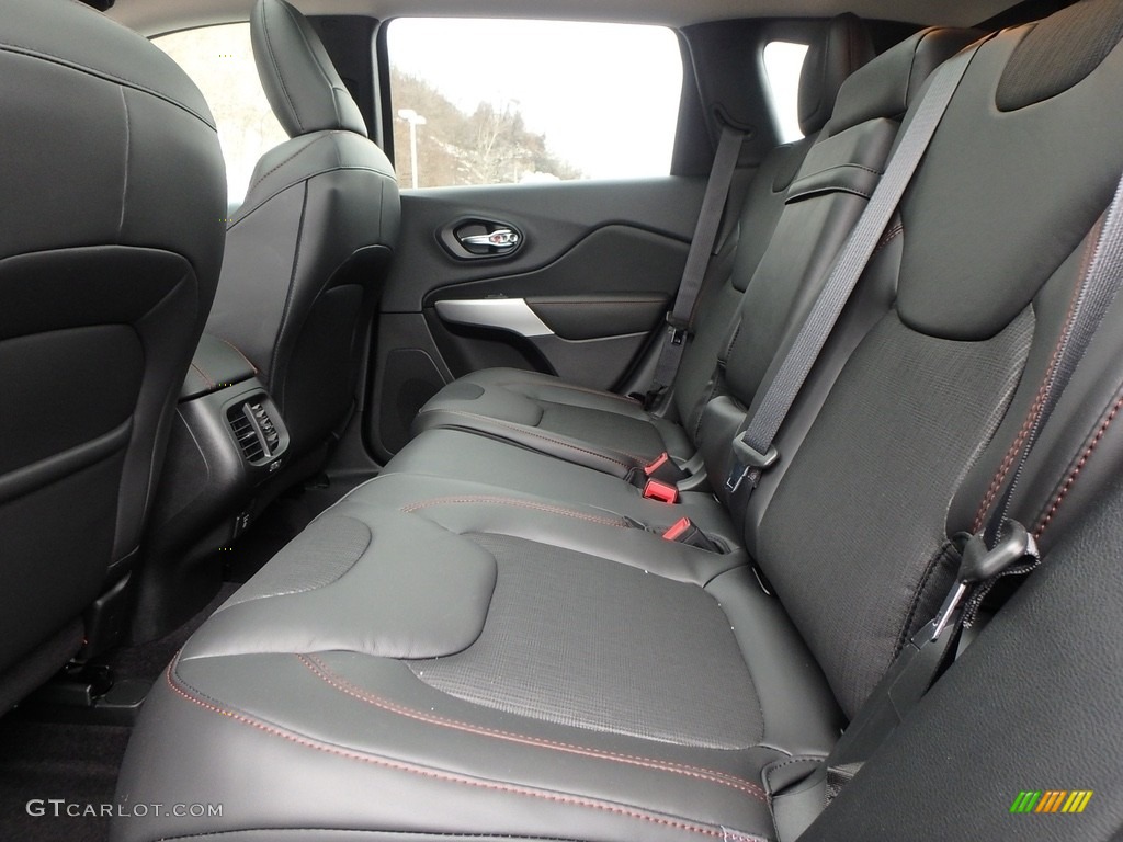 2018 Jeep Cherokee Trailhawk 4x4 Rear Seat Photo #124441538