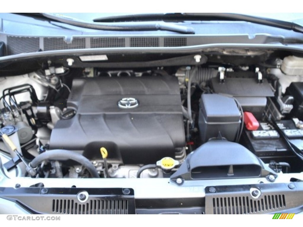 2014 Sienna XLE AWD - Silver Sky Metallic / Light Gray photo #29