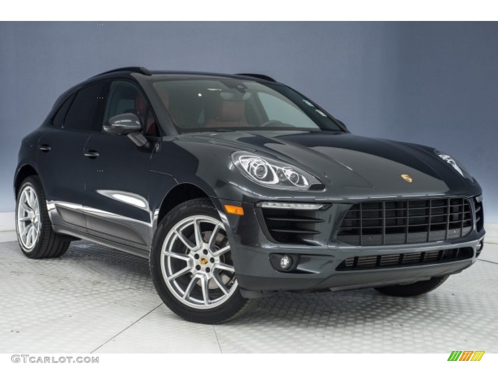 Volcano Grey Metallic 2017 Porsche Macan Standard Macan Model Exterior Photo #124442801