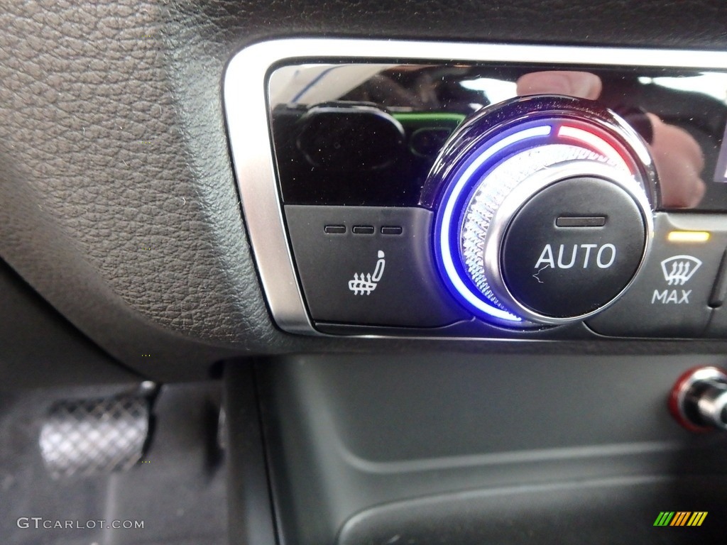 2016 Audi A3 2.0 Premium quattro Controls Photo #124444082