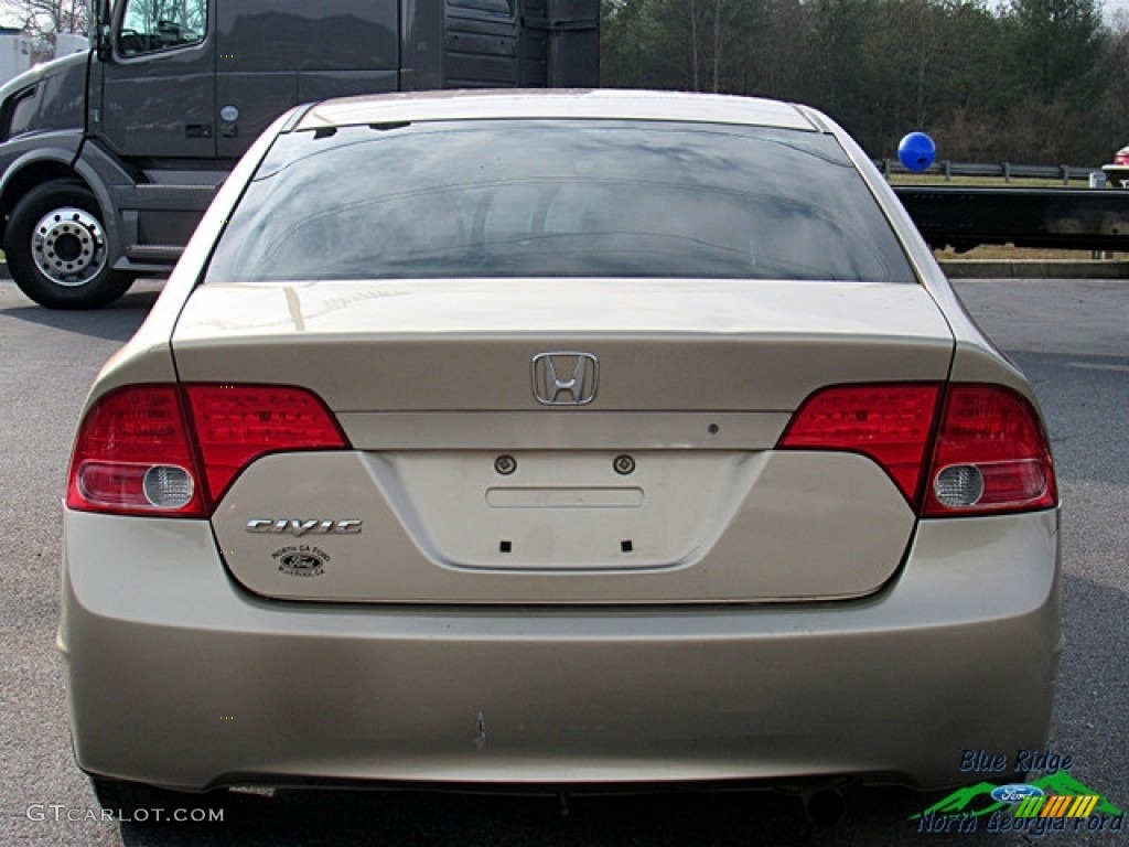 2007 Civic LX Sedan - Borrego Beige Metallic / Ivory photo #4