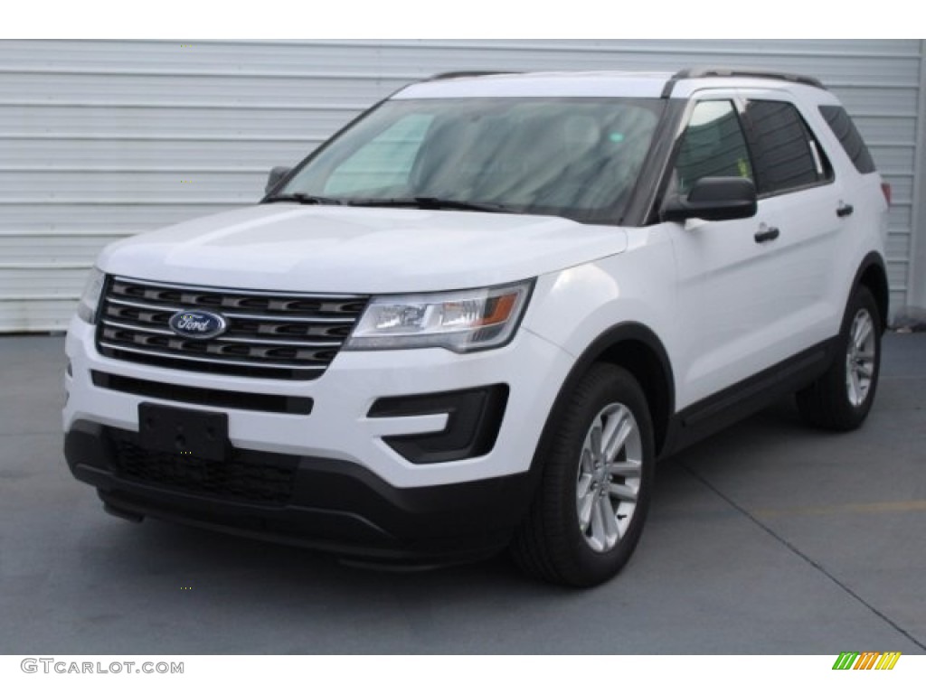 2017 Explorer FWD - Oxford White / Medium Light Camel photo #3