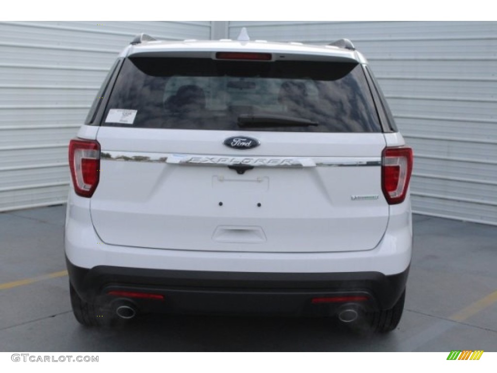 2017 Explorer FWD - Oxford White / Medium Light Camel photo #7