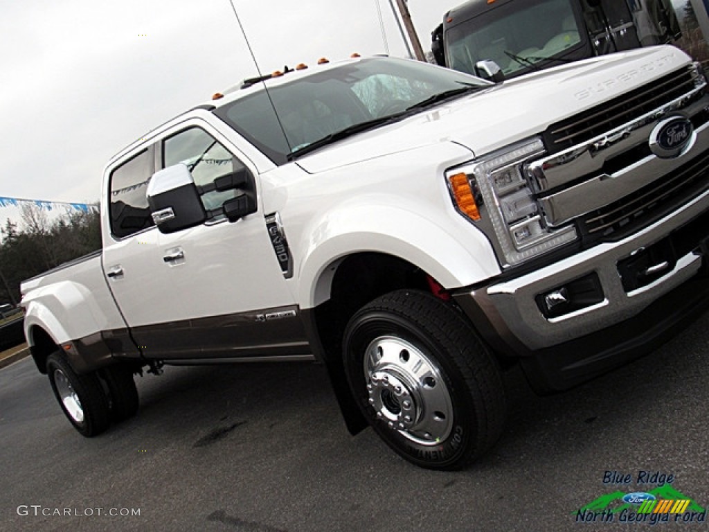 2017 F450 Super Duty King Ranch Crew Cab 4x4 - White Platinum / King Ranch Java photo #37