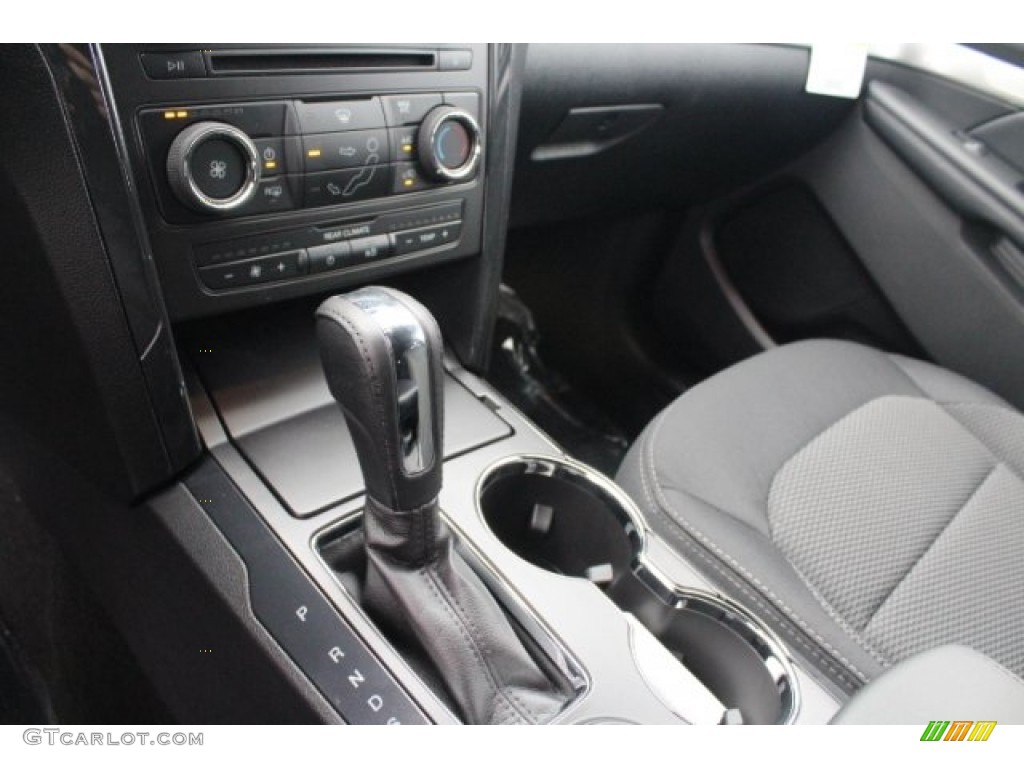 2017 Explorer XLT - Shadow Black / Ebony Black photo #15