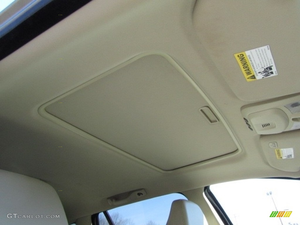 2010 XC90 3.2 AWD - Caper Green Metallic / Soft Beige photo #24