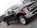 Shadow Black - F250 Super Duty XL Crew Cab 4x4 Photo No. 37