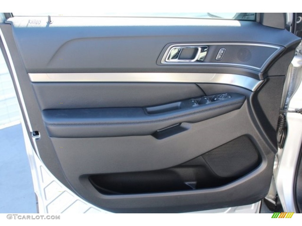 2018 Explorer XLT - Ingot Silver / Ebony Black photo #9