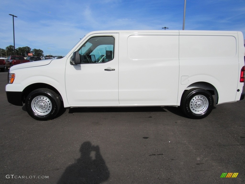 2017 NV 2500 HD S Cargo - Glacier White / Gray photo #2