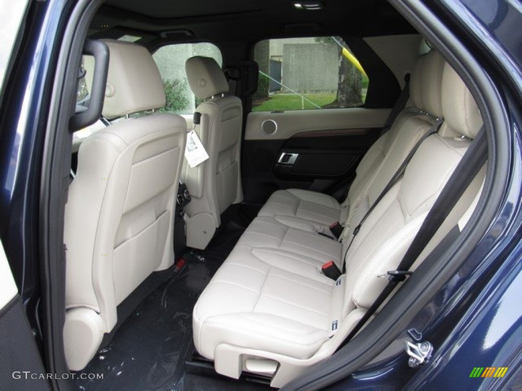 2017 Land Rover Discovery HSE Rear Seat Photos
