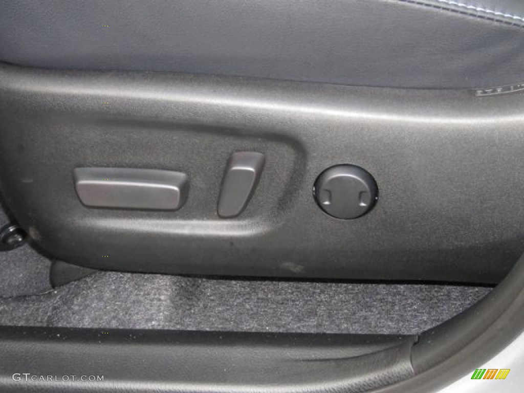 2018 RAV4 Limited - Silver Sky Metallic / Black photo #11
