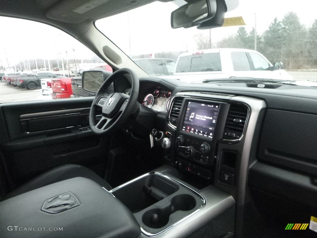 2018 1500 Sport Quad Cab 4x4 - Granite Crystal Metallic / Black photo #11