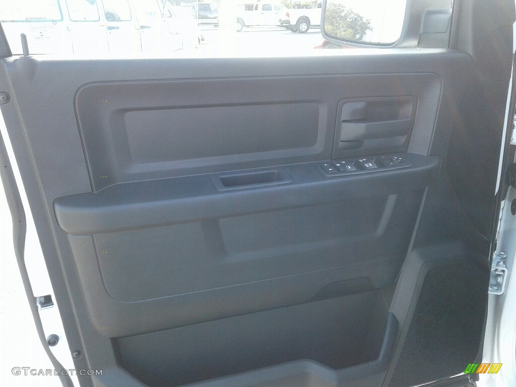 2018 1500 Tradesman Quad Cab - Bright White / Black/Diesel Gray photo #17