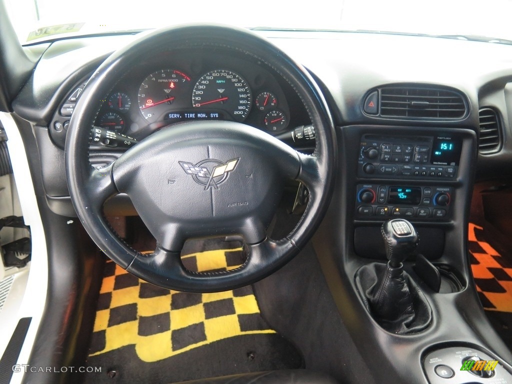 2002 Corvette Coupe - Speedway White / Black photo #17