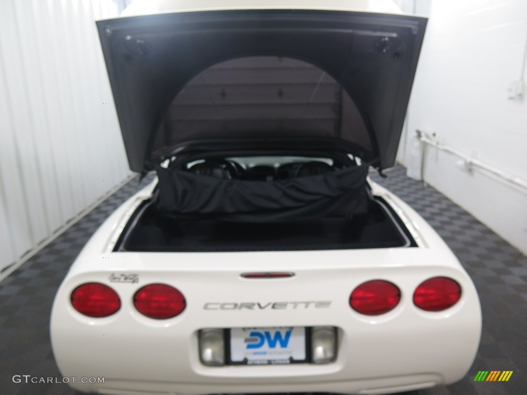 2002 Corvette Coupe - Speedway White / Black photo #23