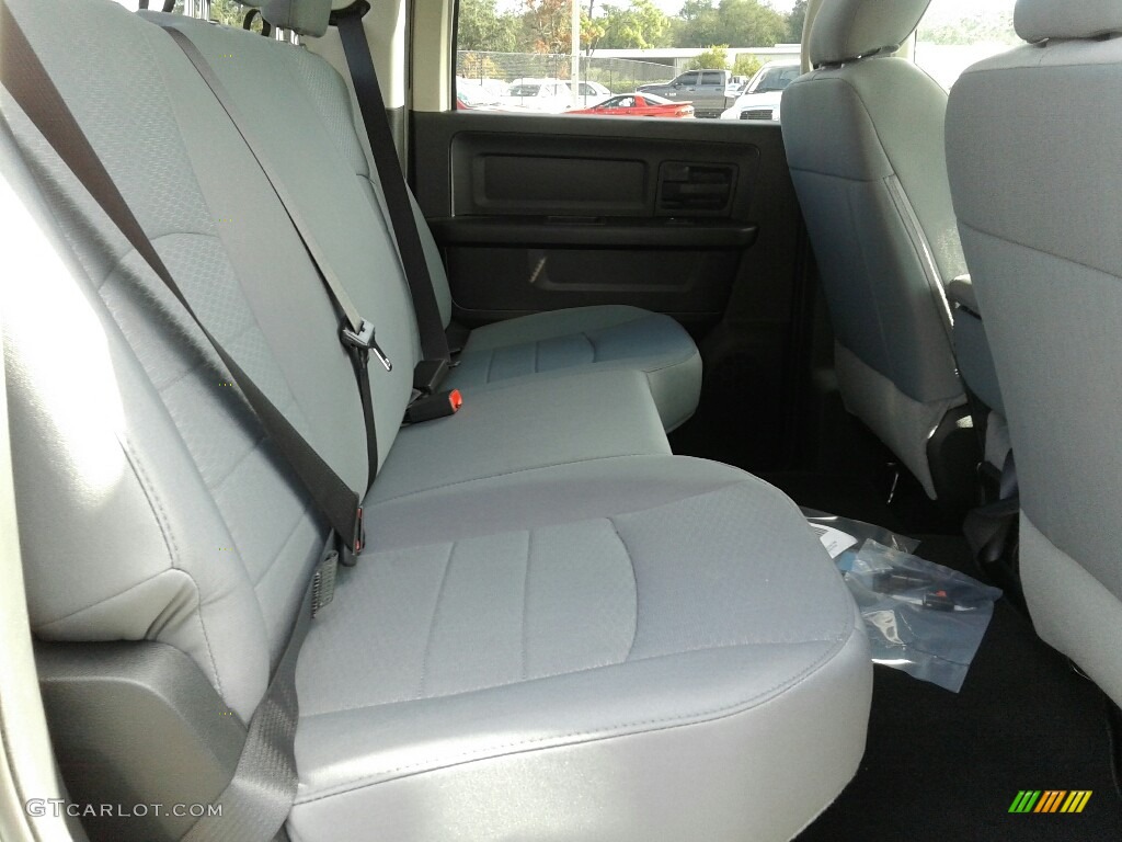 2018 1500 Express Crew Cab 4x4 - Brilliant Black Crystal Pearl / Black/Diesel Gray photo #11