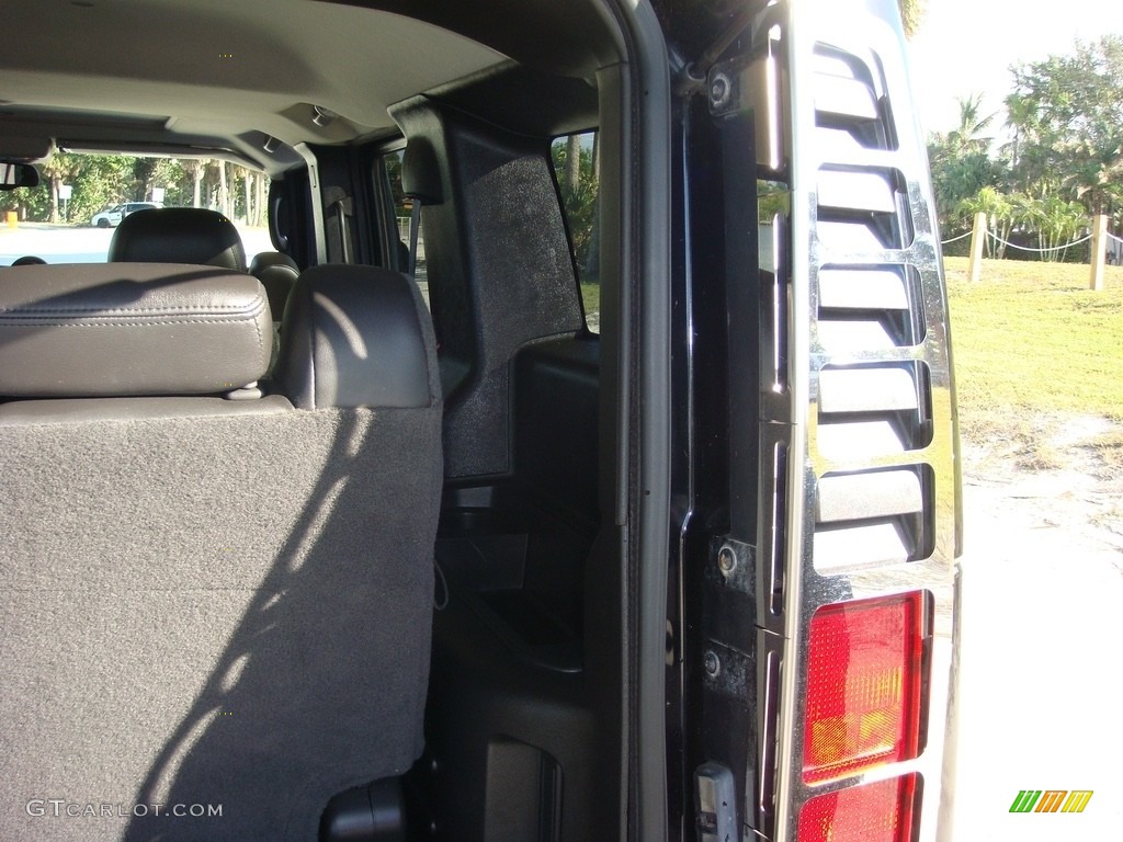 2005 H2 SUV - Black / Ebony Black photo #24