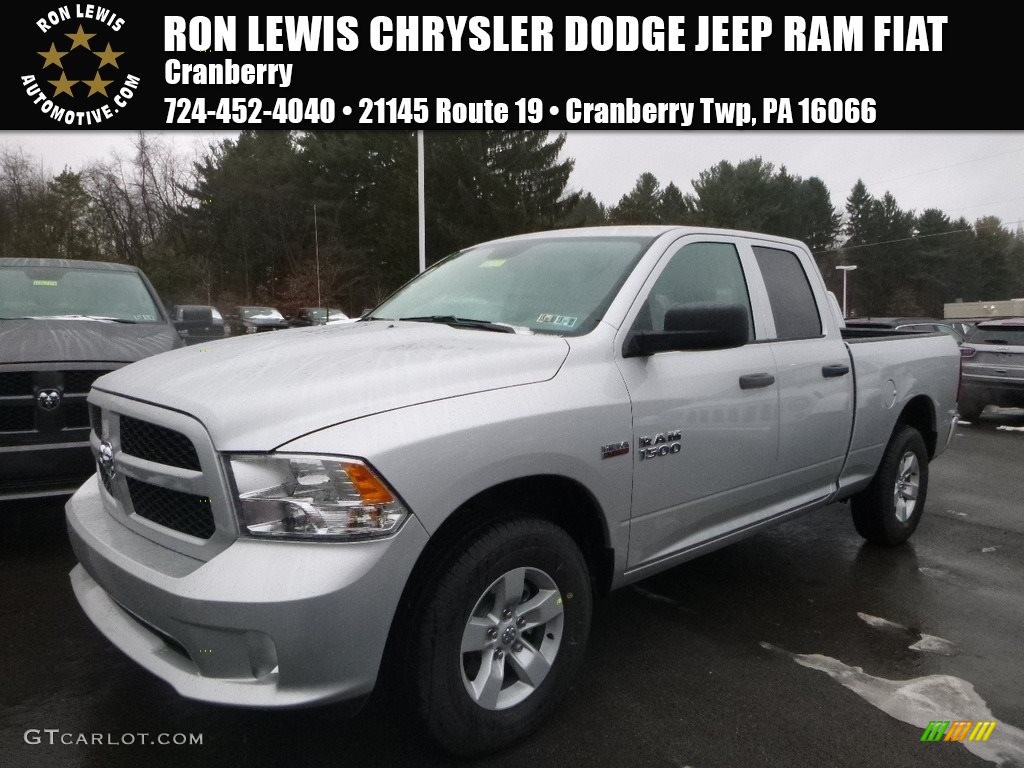 2018 1500 Express Quad Cab 4x4 - Bright Silver Metallic / Black/Diesel Gray photo #1