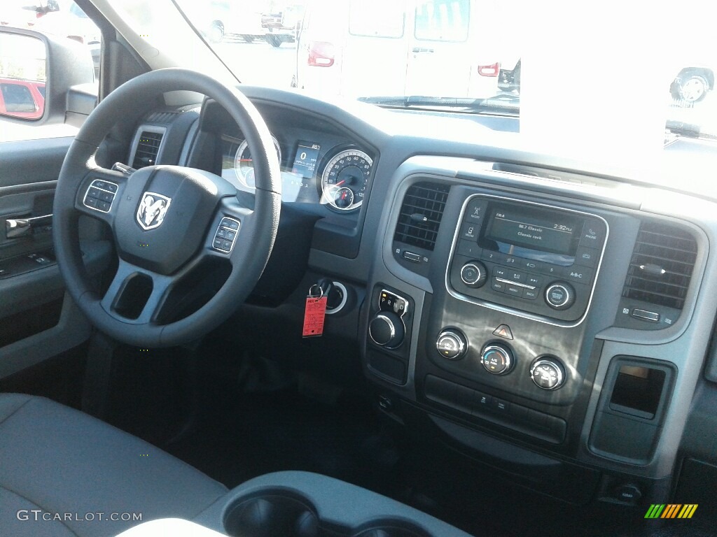 2018 1500 Tradesman Regular Cab - Bright White / Black/Diesel Gray photo #13