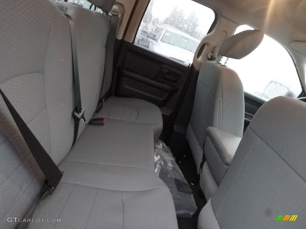 2018 1500 Express Quad Cab 4x4 - Granite Crystal Metallic / Black/Diesel Gray photo #10