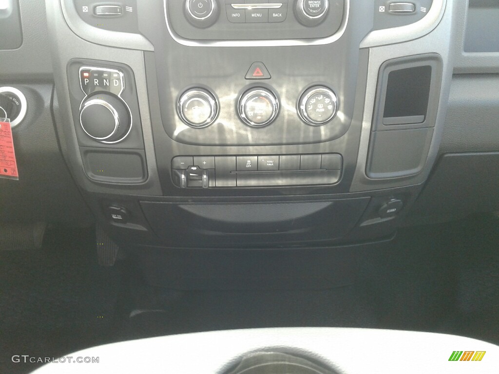 2018 1500 Tradesman Quad Cab - Bright White / Black/Diesel Gray photo #16