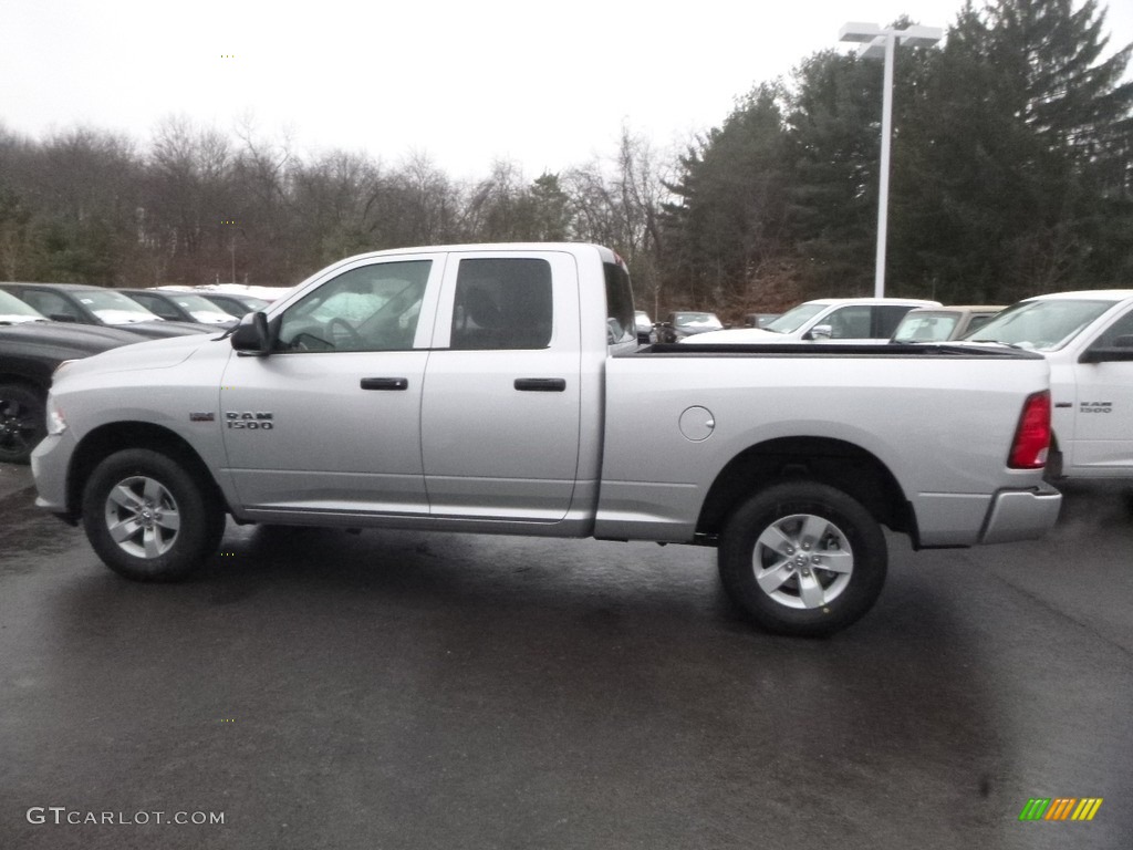 2018 1500 Express Quad Cab 4x4 - Bright Silver Metallic / Black/Diesel Gray photo #2
