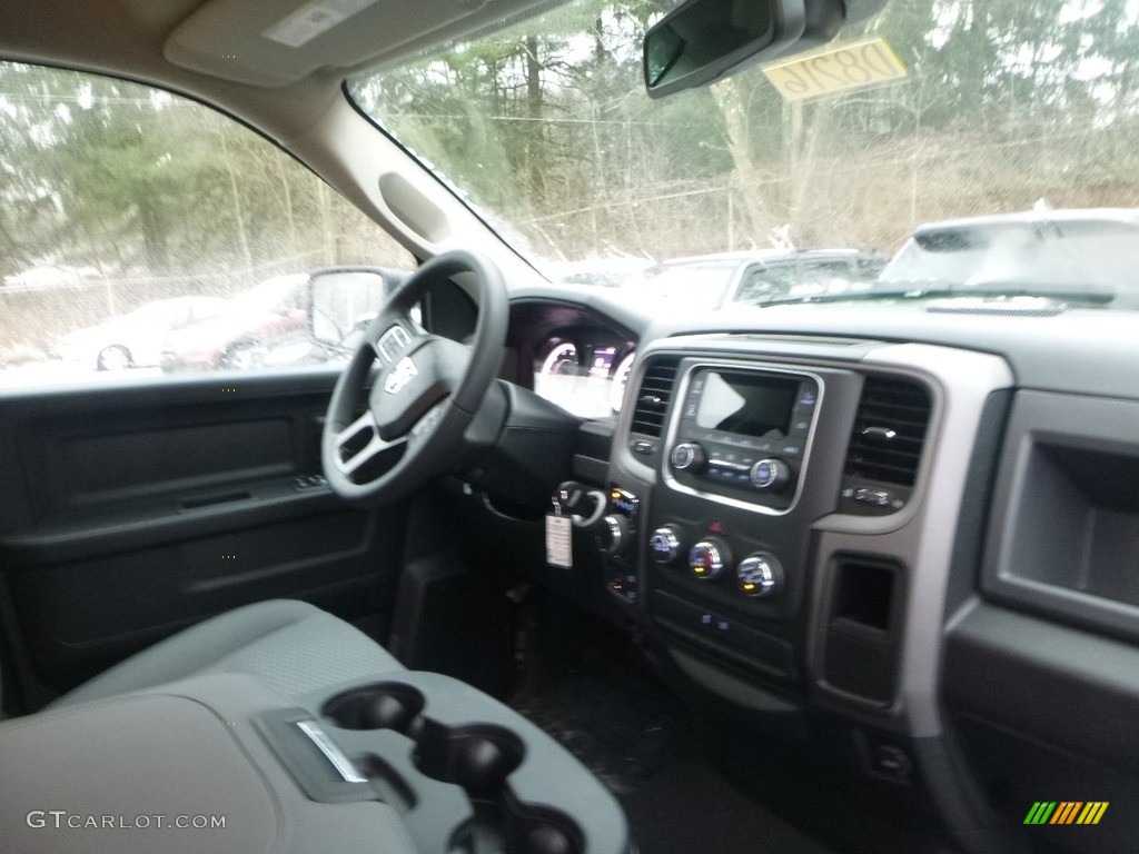 2018 1500 Express Quad Cab 4x4 - Brilliant Black Crystal Pearl / Black/Diesel Gray photo #11